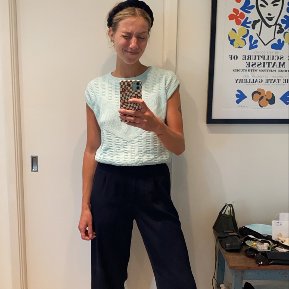 Vintage light blue sweater vest. - Picture 1 of 3
